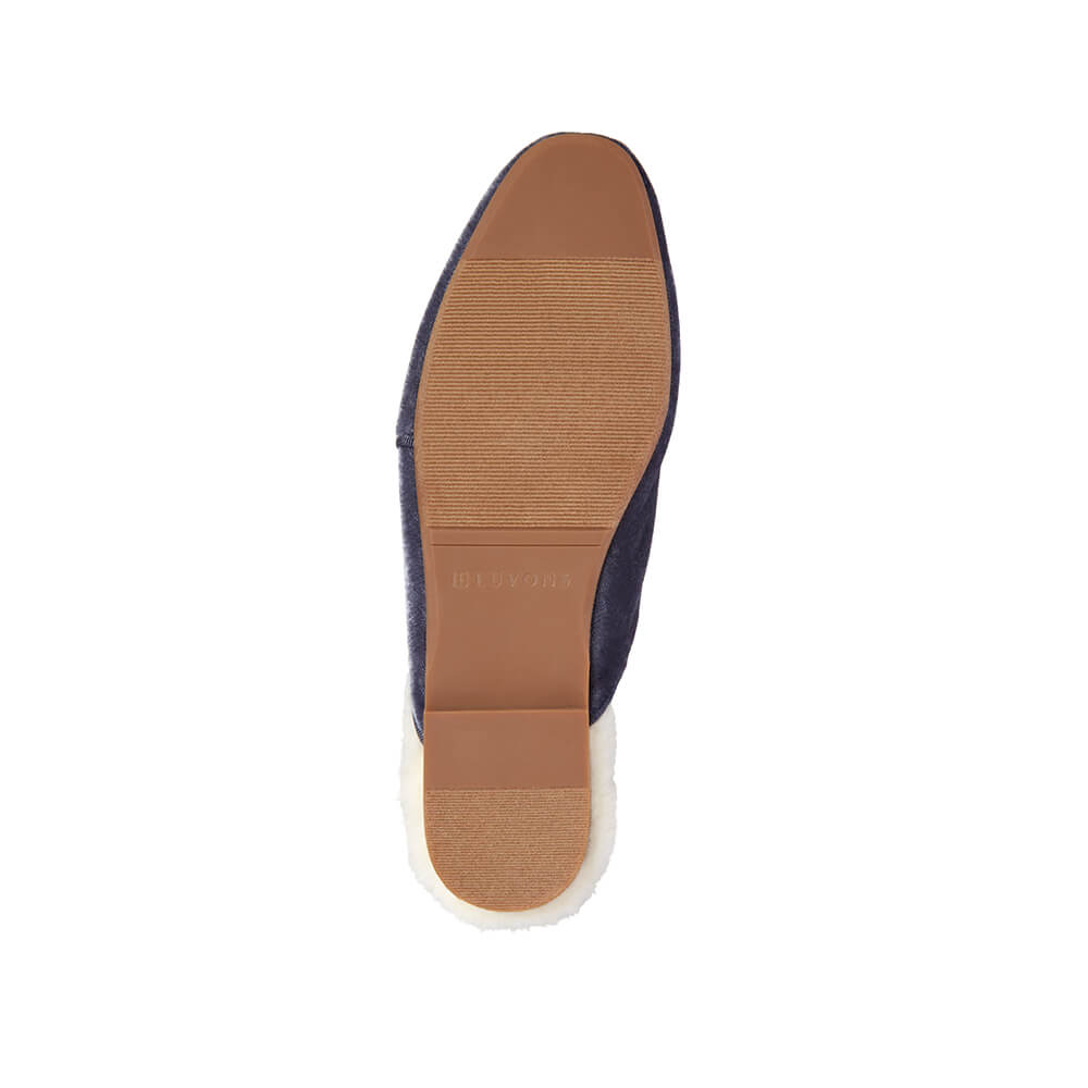 Luvons luxury slippers in Camel - view of bottom sole