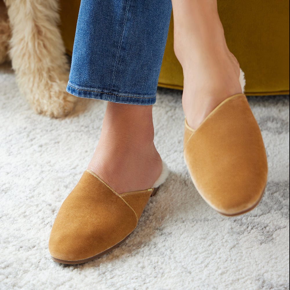 Luvons luxury slippers in Camel