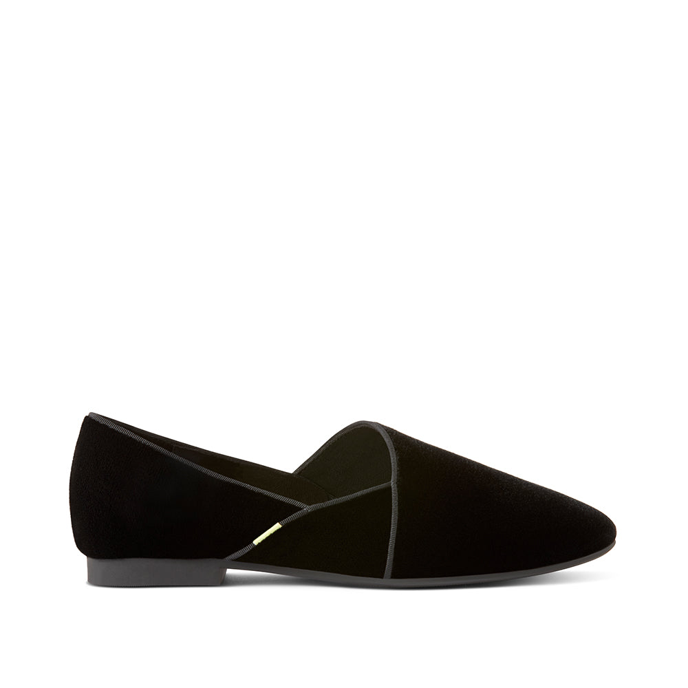 Luvons luxury loafer slippers in black velvet - right side view