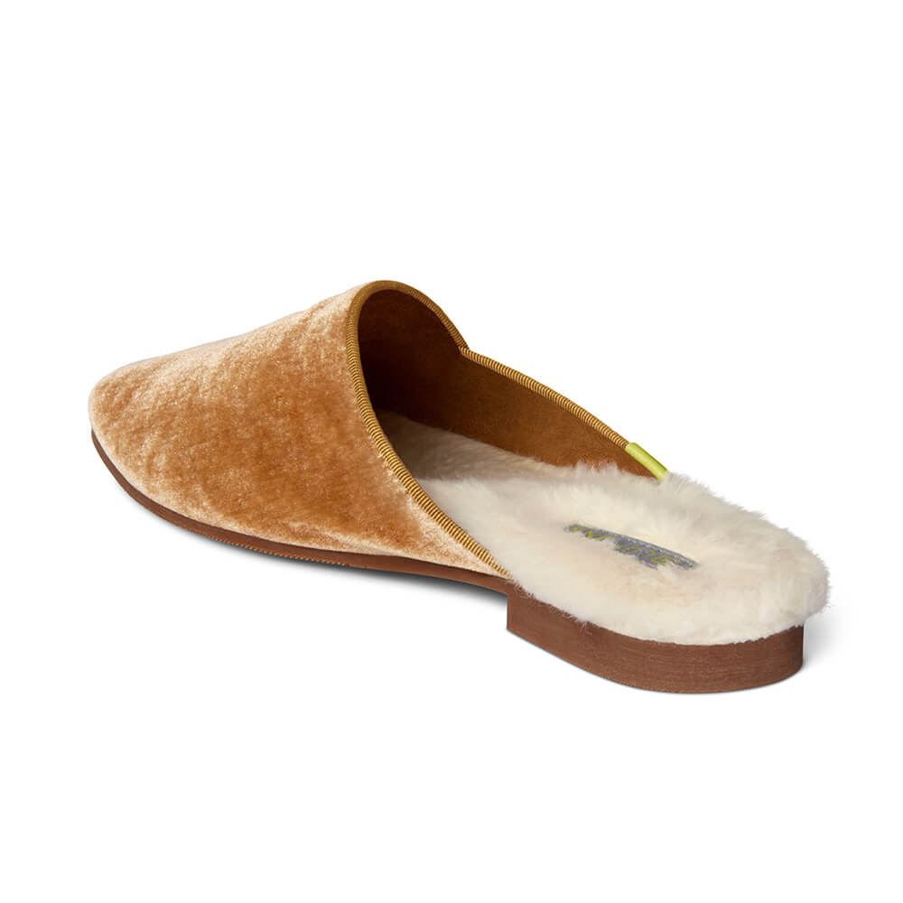 Luvons luxury slippers in Camel - right shoe inside view